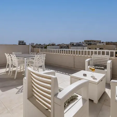 Xemx Sabiha 5 Min Walk From St Julians Appartement