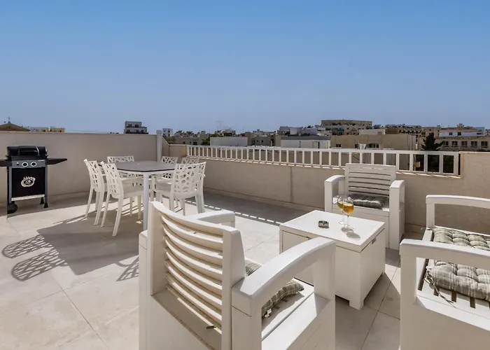 Xemx Sabiha 5 Min Walk From St Julians Apartment