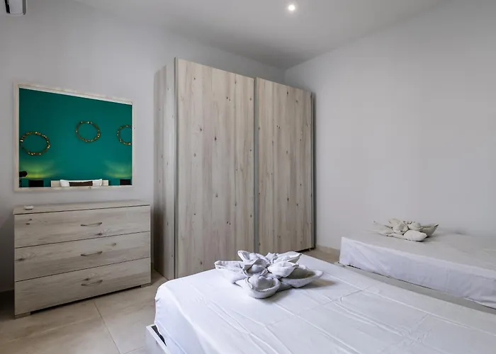 Xemx Sabiha 5 Min Walk From St Julians *